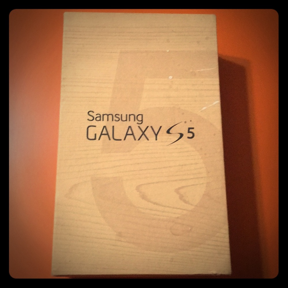 Brand new Samsung galaxy s5